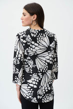 Load image into Gallery viewer, Joseph Ribkoff Printed Asymmetrical Jacket.
