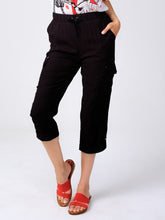 Load image into Gallery viewer, Alison Sheri Capri Pant With Details A39041

