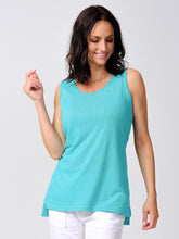Load image into Gallery viewer, Alison Sheri Sleeveless Camisole A39050
